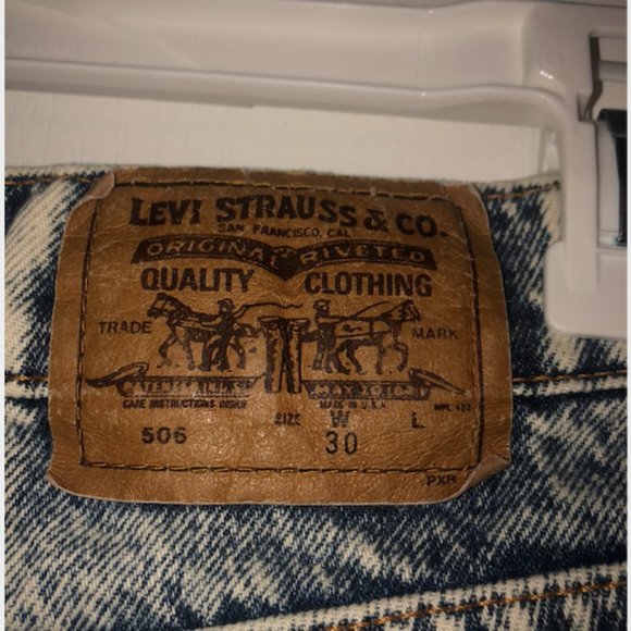 Levis Vintage Highwaisted Jean Shorts - Picture 3 of 5